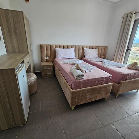 Hotel Irini Саранда Экстерьер фото