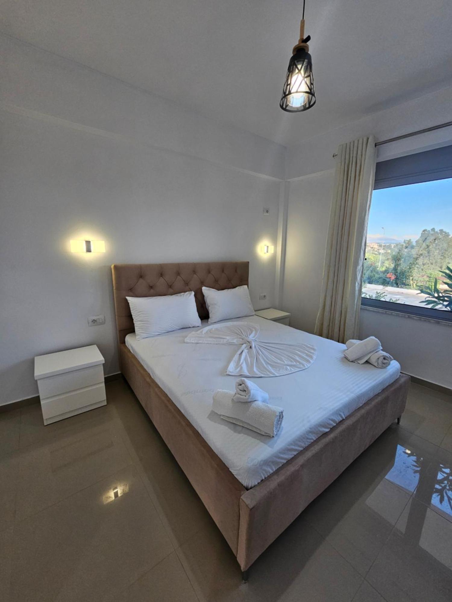 Hotel Irini Саранда Экстерьер фото