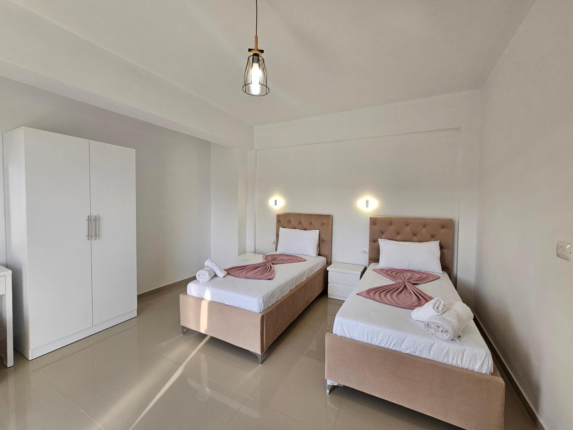Hotel Irini Саранда Экстерьер фото