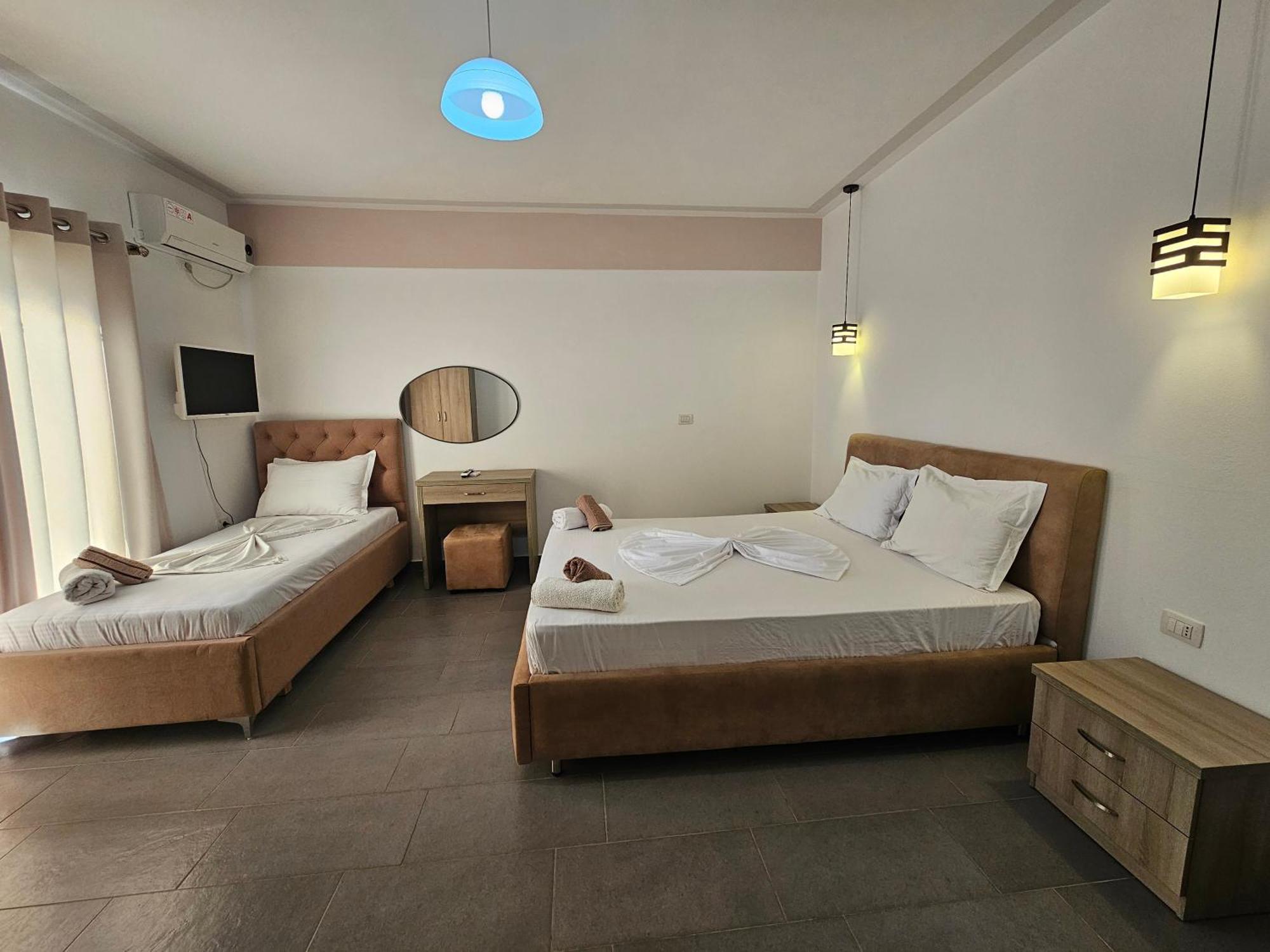 Hotel Irini Саранда Экстерьер фото