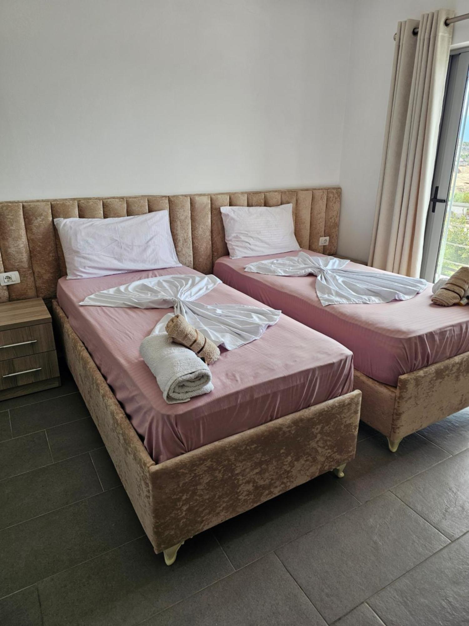 Hotel Irini Саранда Экстерьер фото