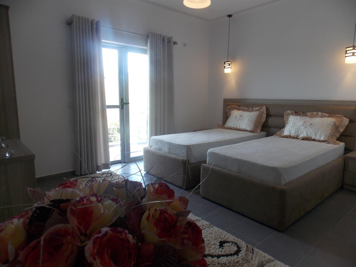 Hotel Irini Саранда Экстерьер фото