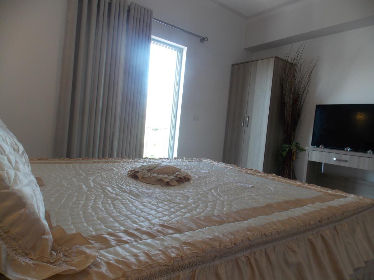 Hotel Irini Саранда Экстерьер фото